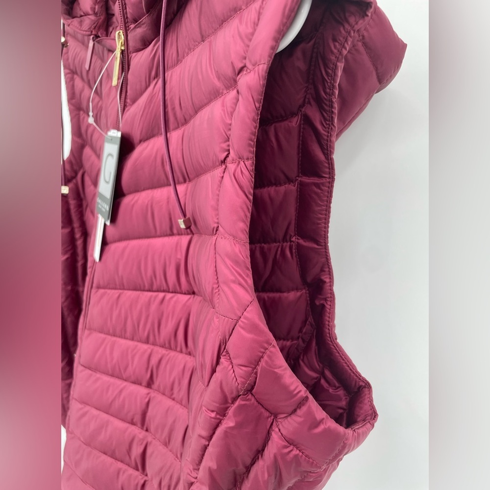 GALLERY New York women puffer vest/ jacket - Picture 4 of 9